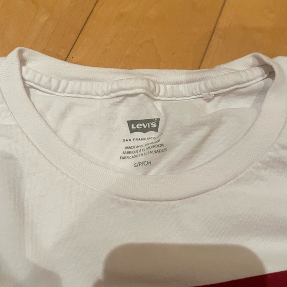 Levi’s tshirt - Picture 5 of 5